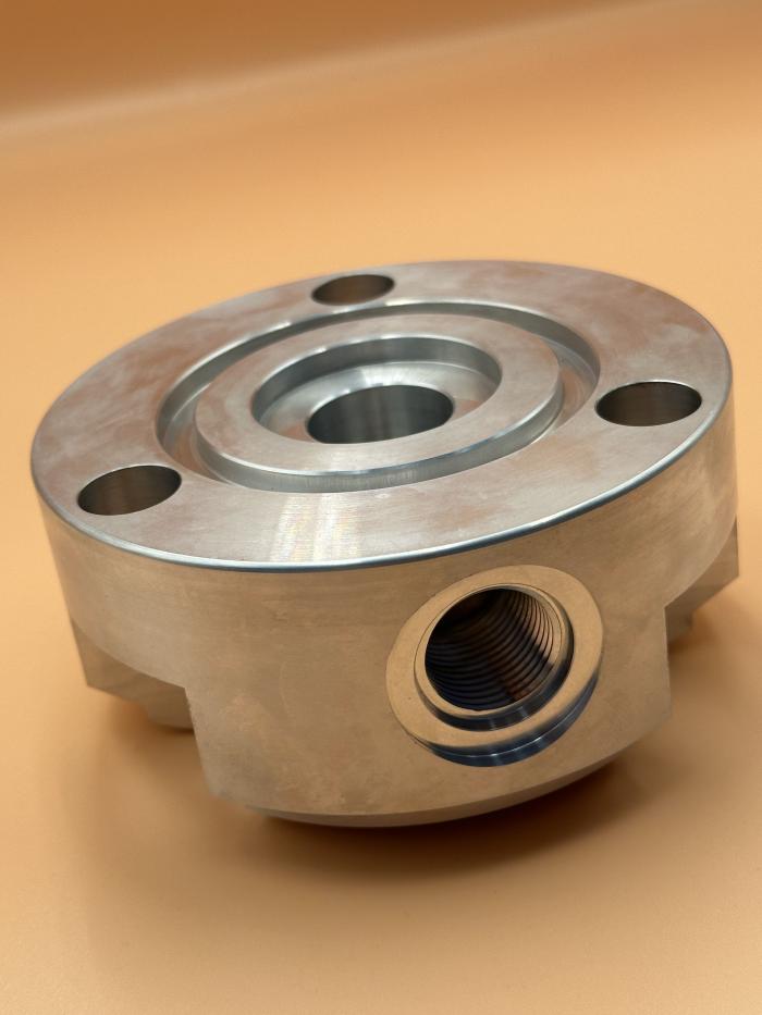 Hanlinrui го подобрува одржувањето на калапот CNC за квалитет и ефикасност